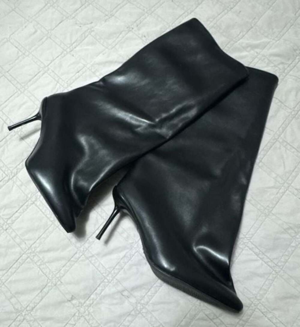 Azalea Wang Agustue Black Pointed-Toe Stiletto Knee High Boots